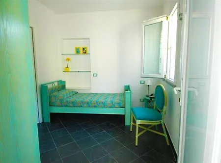 Aparthotel Cinqueterre 4*