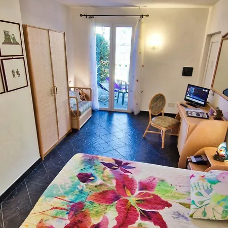 Cinqueterre Aparthotel Riomaggiore