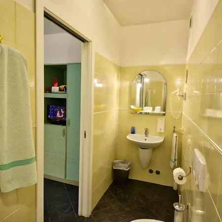 Aparthotel Cinqueterre 4*