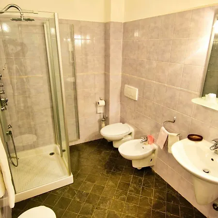 Aparthotel Cinqueterre 4*